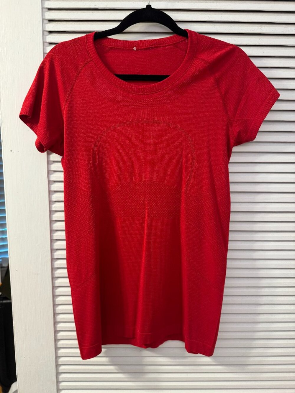 Lululemon Swiftly Tech Short-Sleeve Shirt 2.0 Hip Length